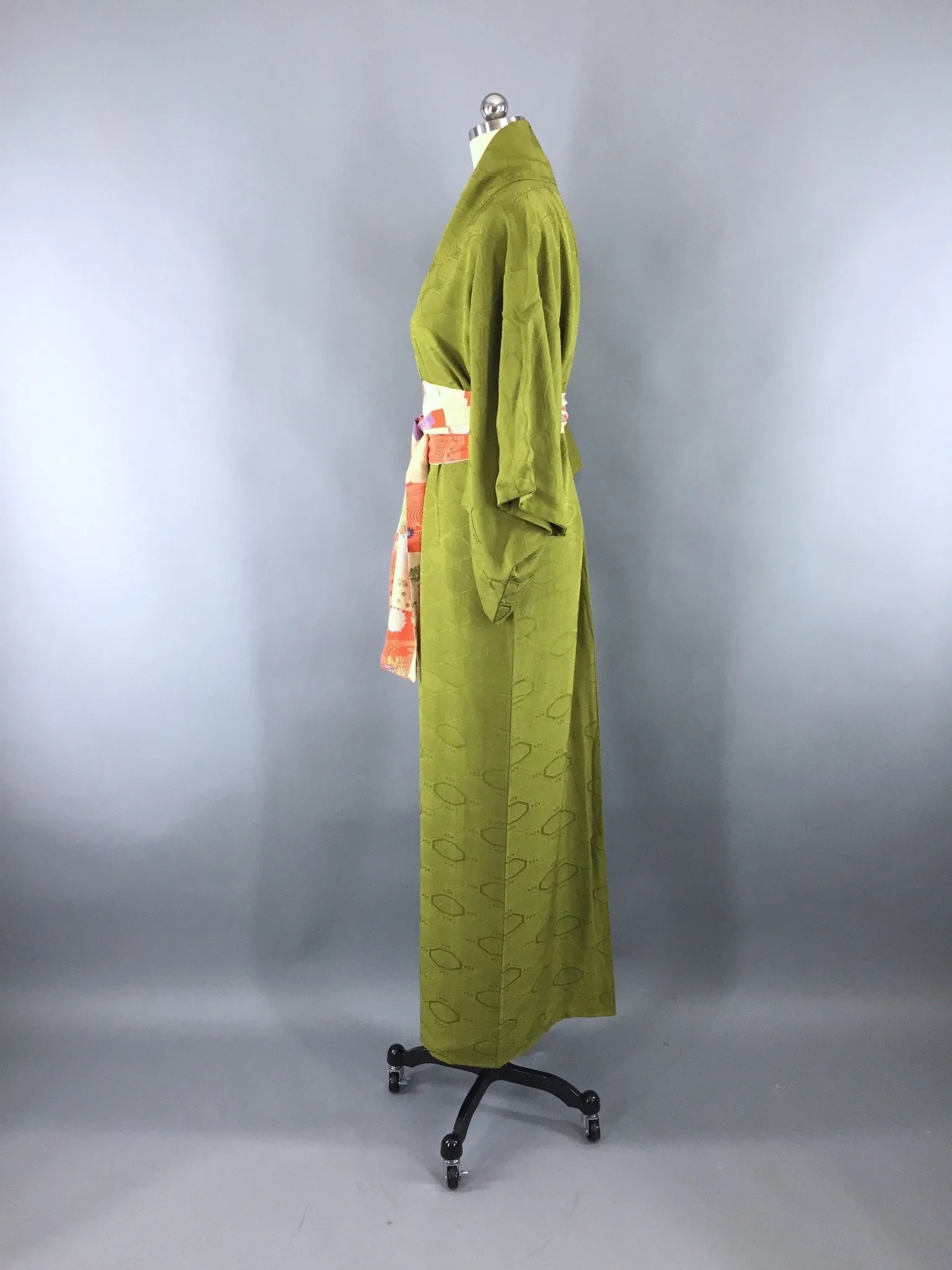 1950s Vintage Silk Kimono Robe in Olive Army Green