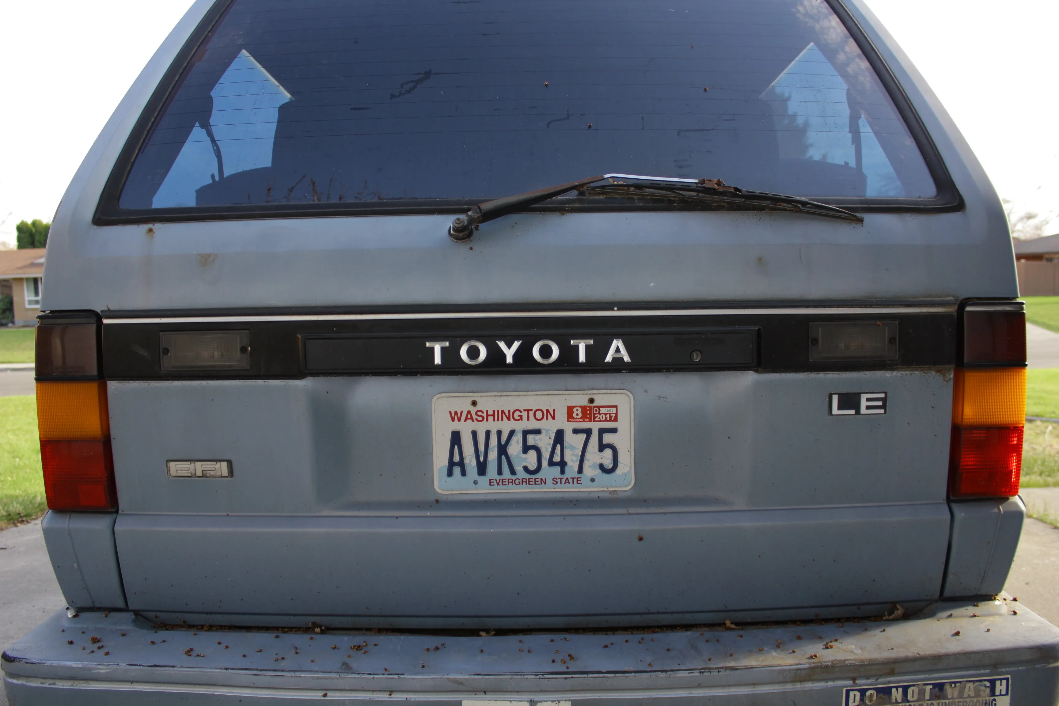 Vintage 1989 Toyota Van Wagon Camper - 2WD Space Cruiser with Cassette and Thule Storage