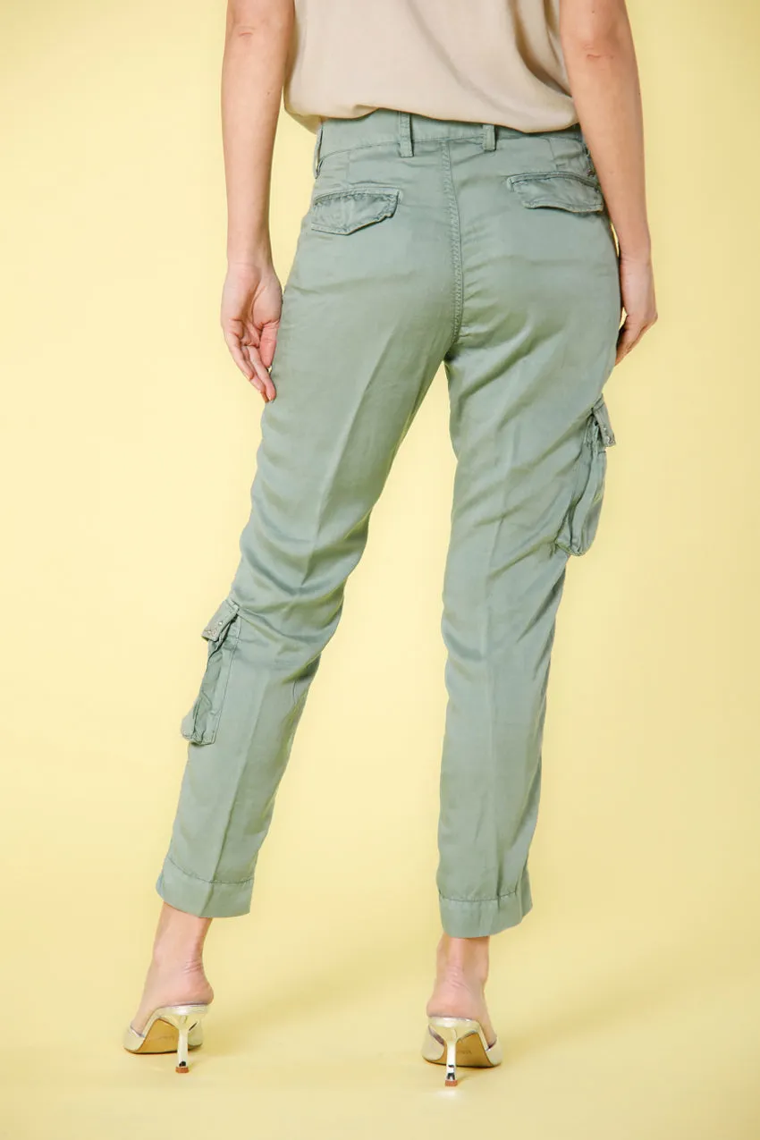 Asia Snake pantalone cargo donna in tencel con borchie relaxed