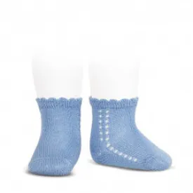 Blue short socks with lateral work