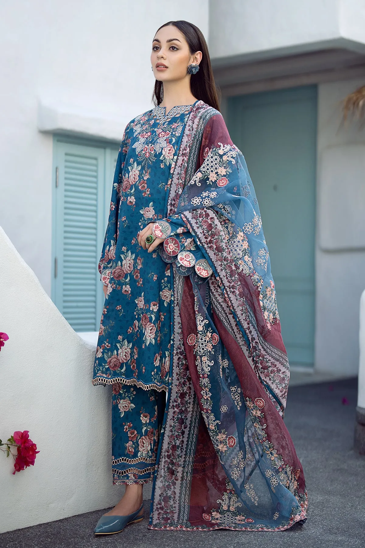 EMBROIDERED PRINTED LAWN UF-554