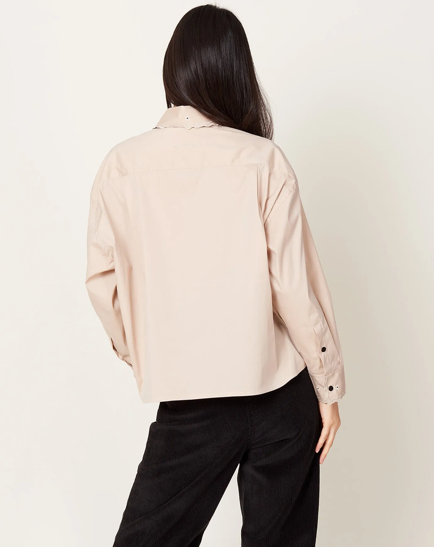 Embroidery Shirt in Beige