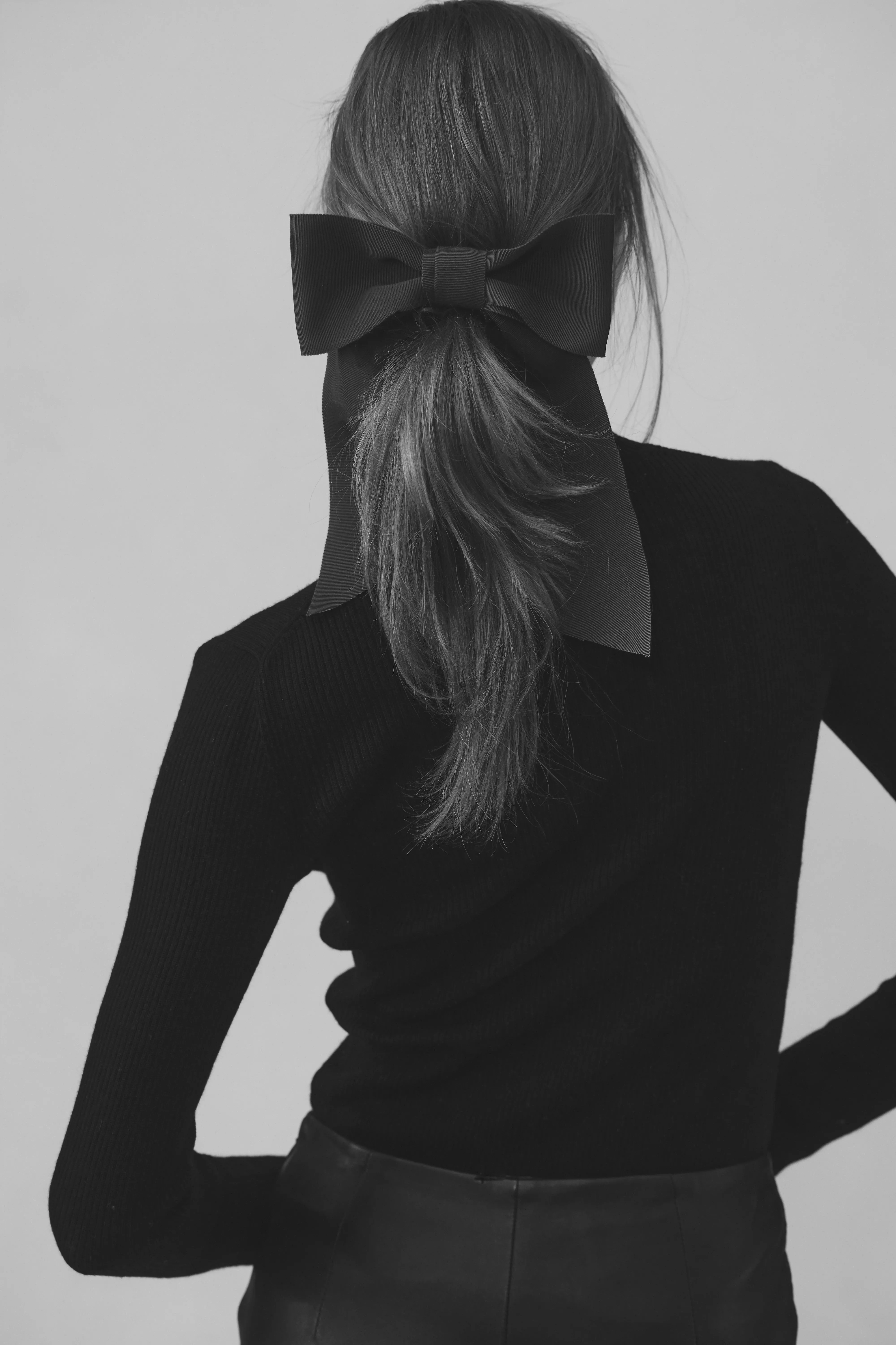 Indre Bow | Black