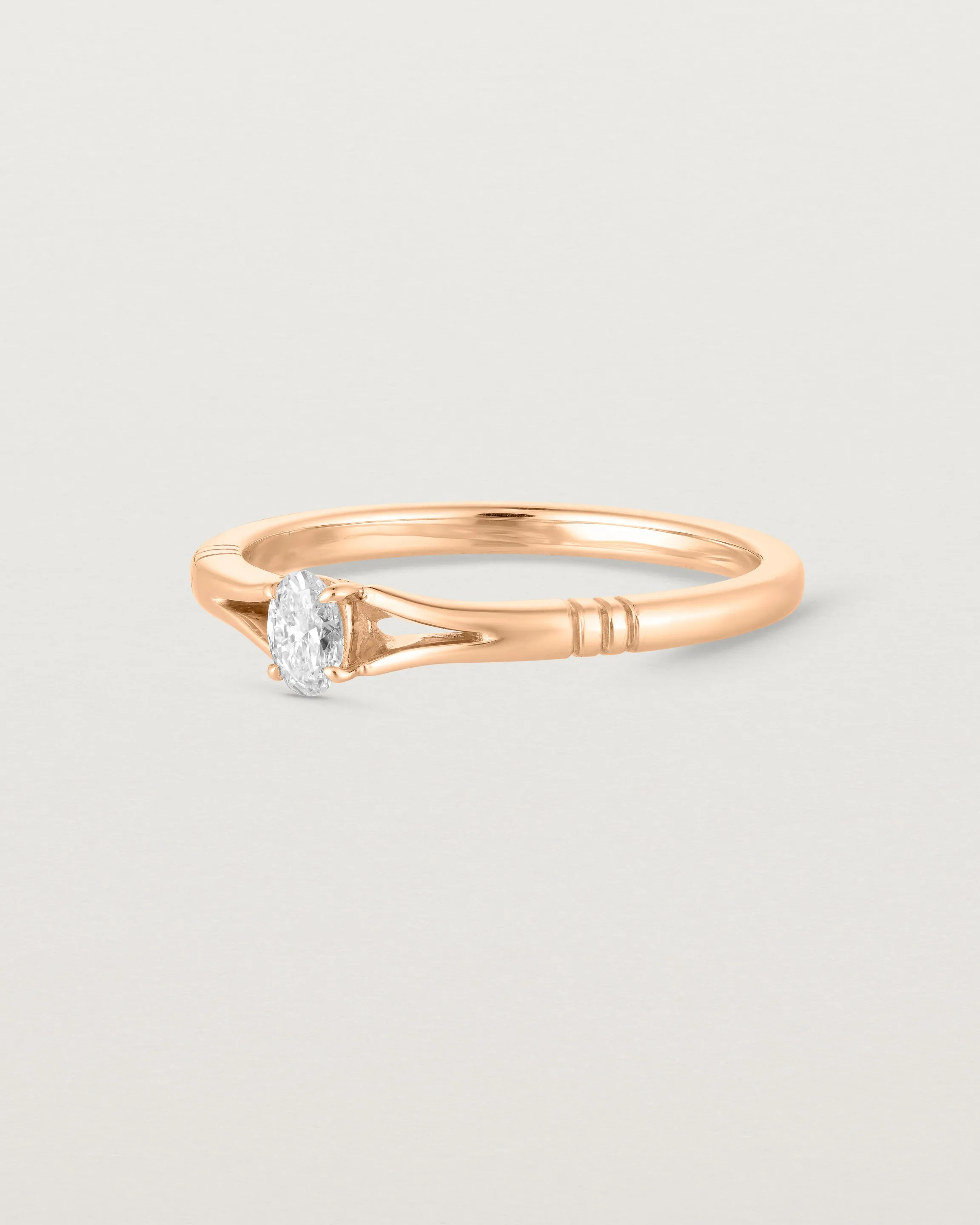 Lia Solitaire Ring | Diamond