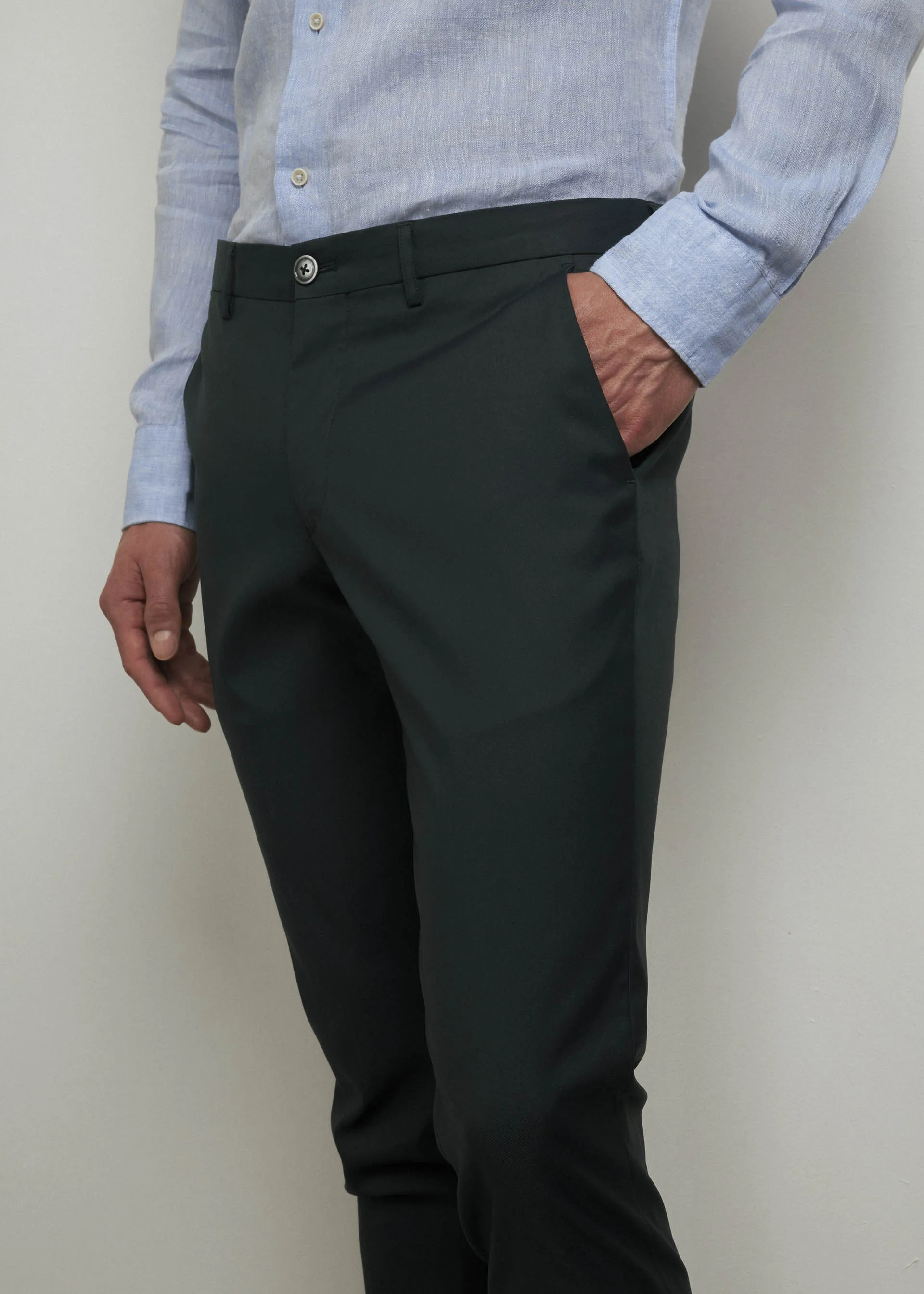 Pantaloni slim fit