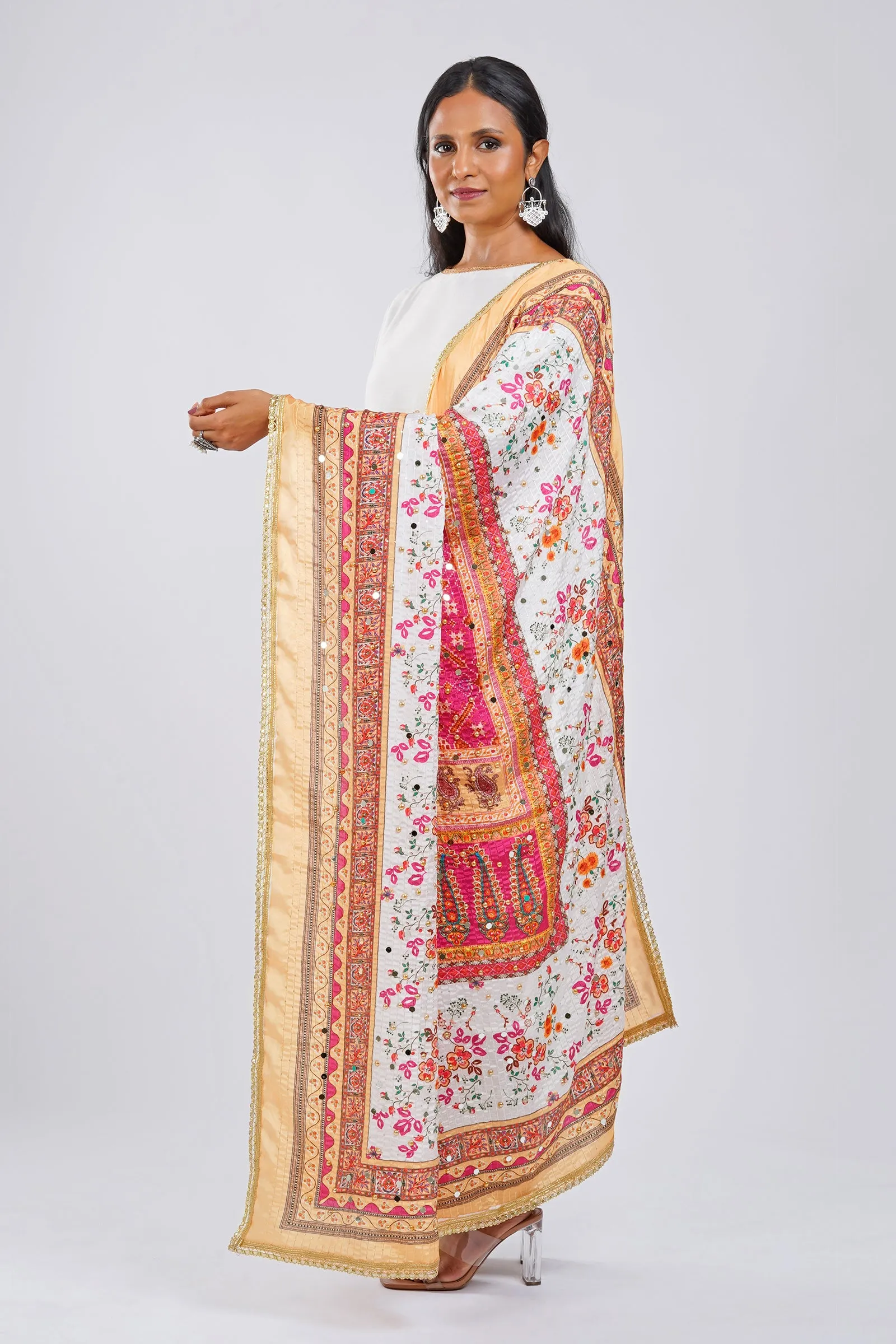 Teejh Gulaabo Embellished Printed Dupatta