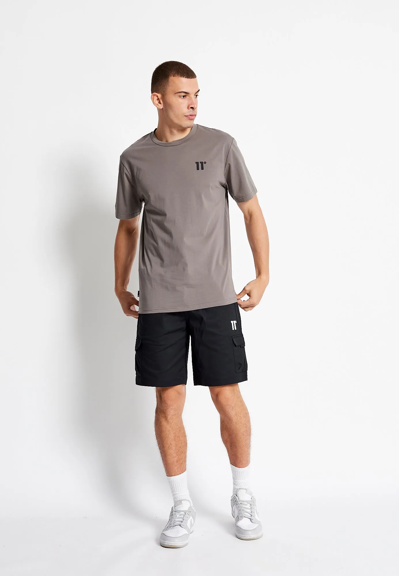 Woven Cargo Shorts - Black